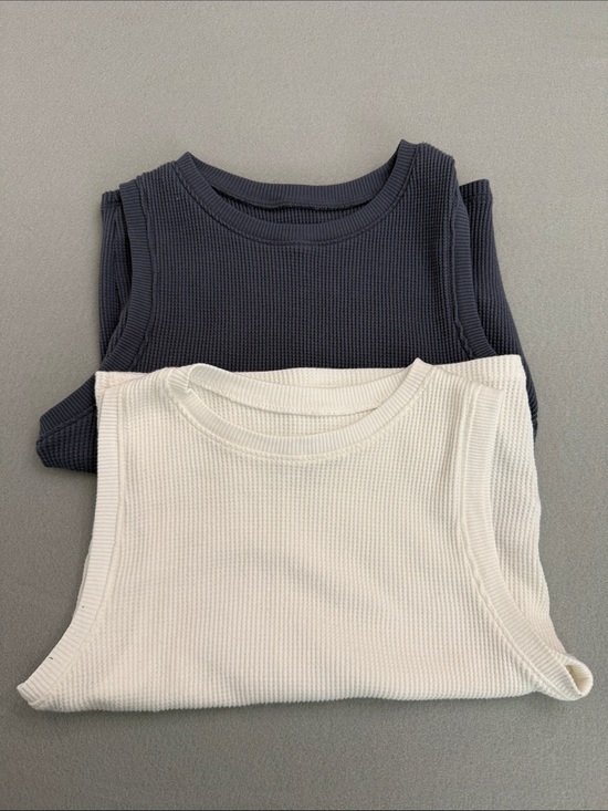 Hollister Tops - Hollister Ribbed Tank Top Set - White and Blueish Grey - size Medium